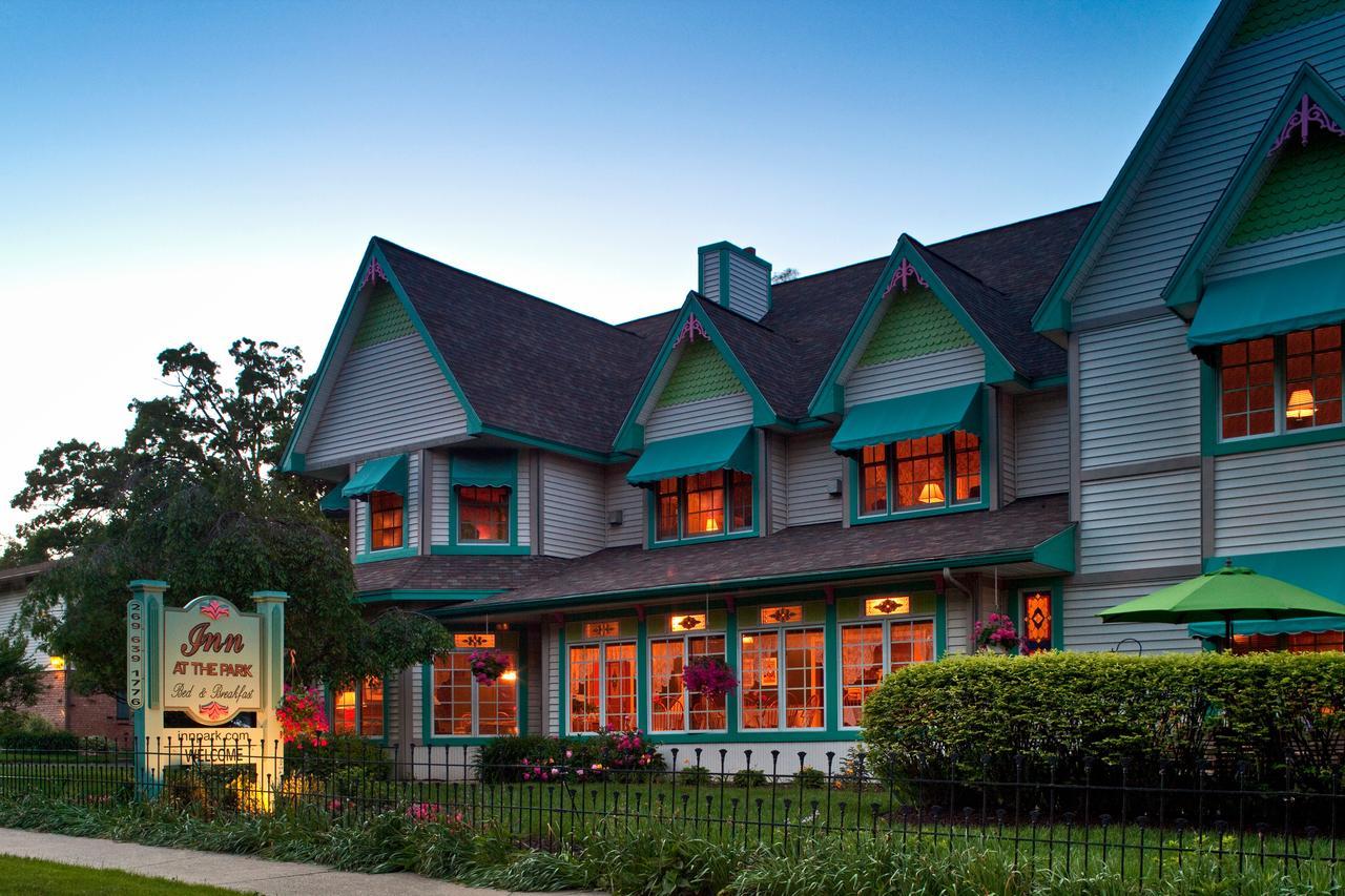 Inn At The Park Bed And Breakfast South Haven Bagian luar foto